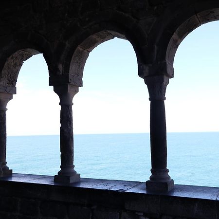 La Terrazza Sul Golfo Apartment ปอร์โตเวเนเร ภายนอก รูปภาพ